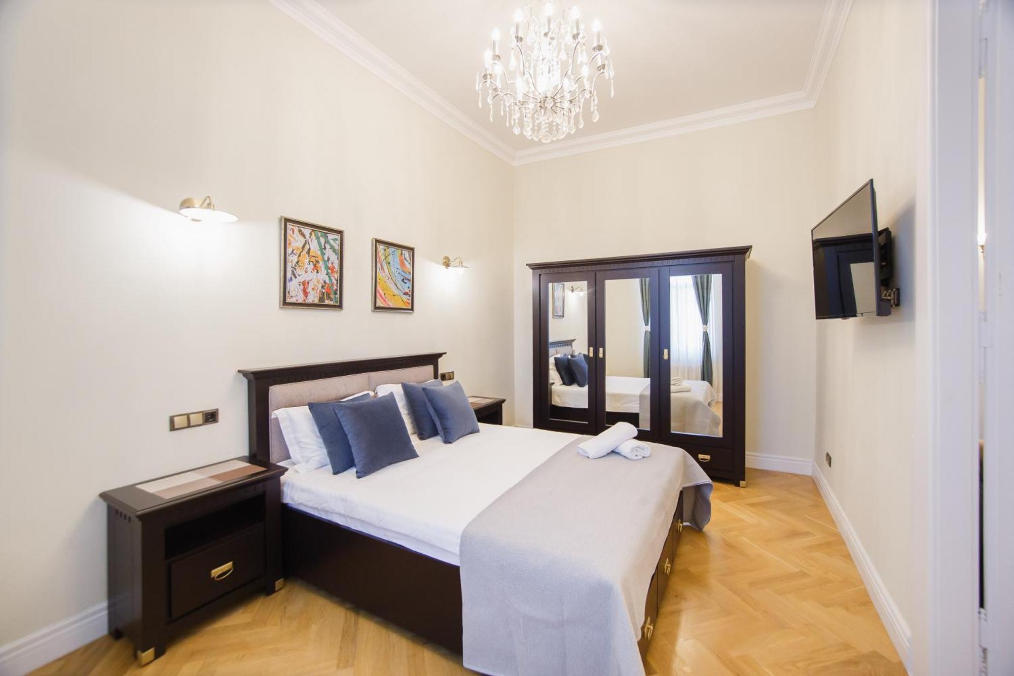 Apartamento Retro Vibes Near Piata Unirii Oradea Exterior foto